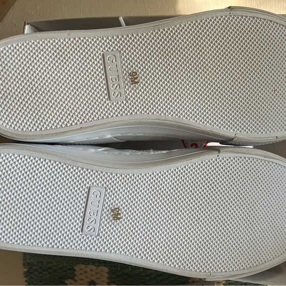 Tennis Shoes - Picture 4 of 6